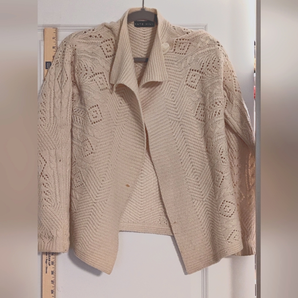 Beautiful lambswool pointelle cardigan
